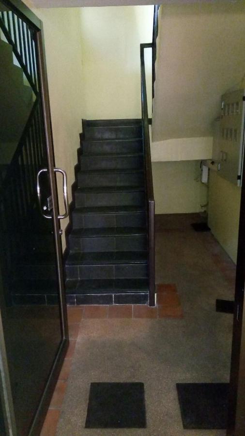 Room To Let Τσιάνγκ Μάι Εξωτερικό φωτογραφία